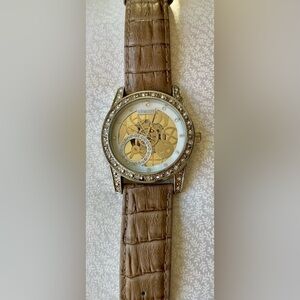 Chico's Running Tan Leather Strap Watch with Rhinestones Silver White Gold 9"
